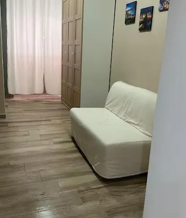 Di Donna's House
